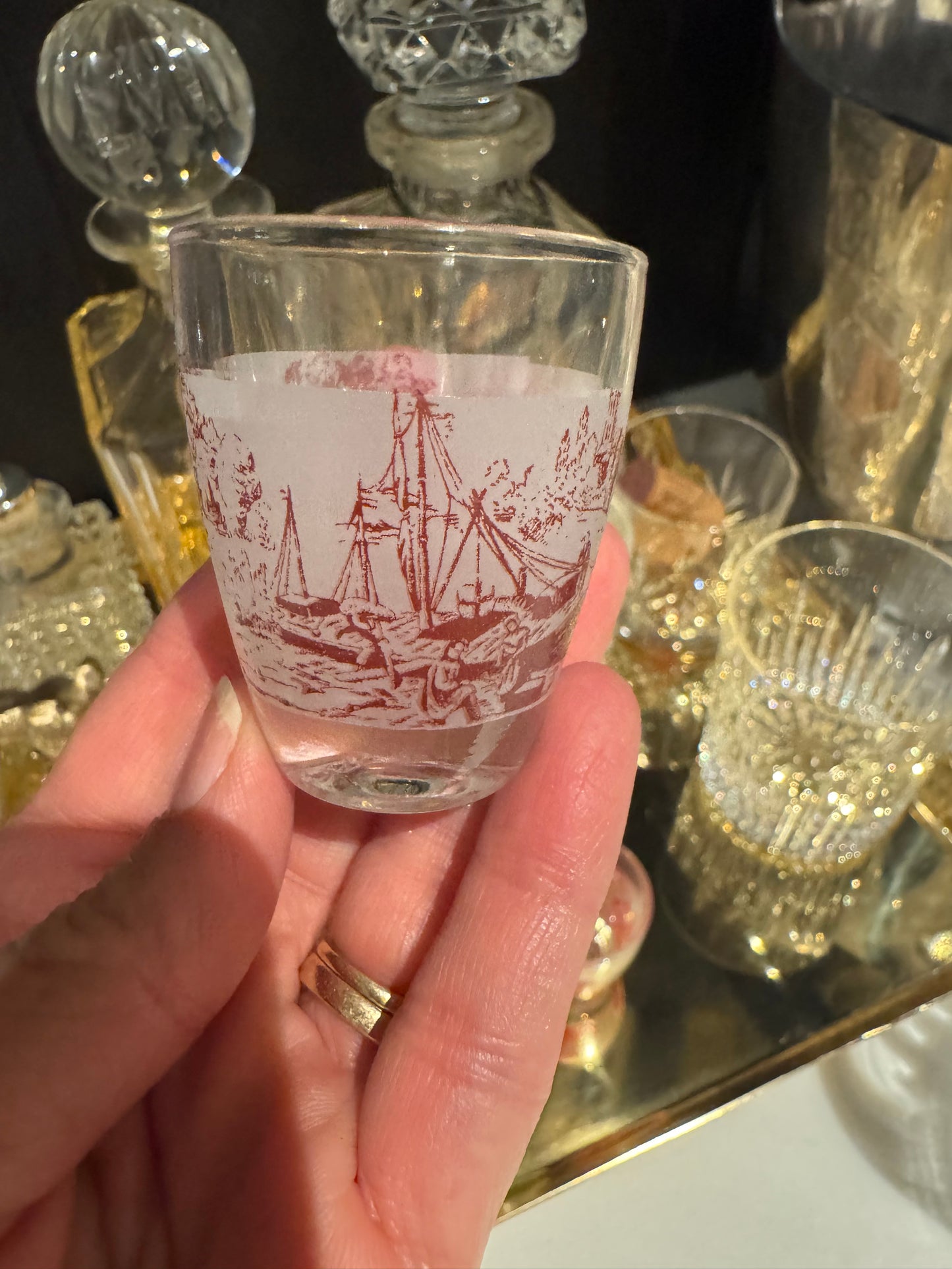 Set of 4 Vintage Verrerie Cristallerie d'Argues French Toile Shot Glasses